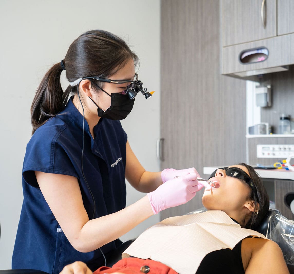 Removable Ridges Partial Dental Implants | Removable Implant Bridges - Partial Dentures